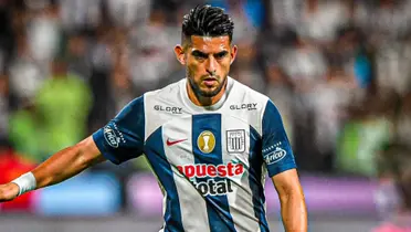 Carlos Zambrano ahora usa la camiseta número '55' en Alianza Lima