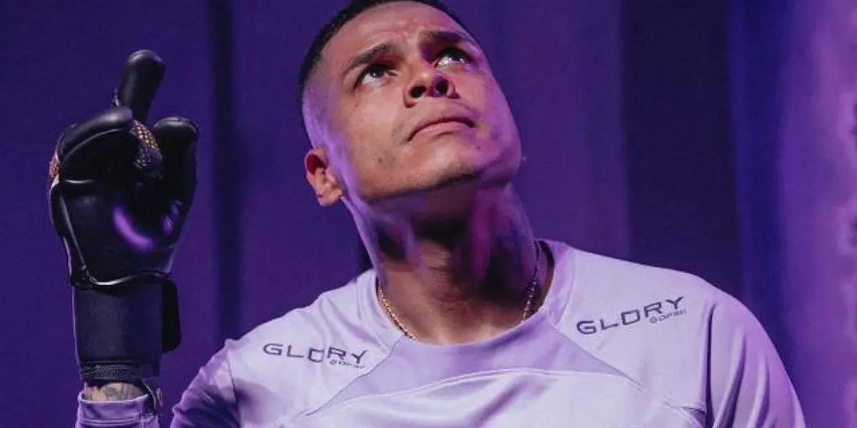 El arquero blanquiazul fue uno de los pocos que habló tras el partido