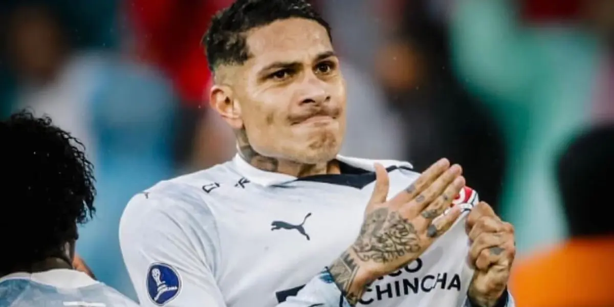 El delantero peruano está luchando por la liga local en el país norteño