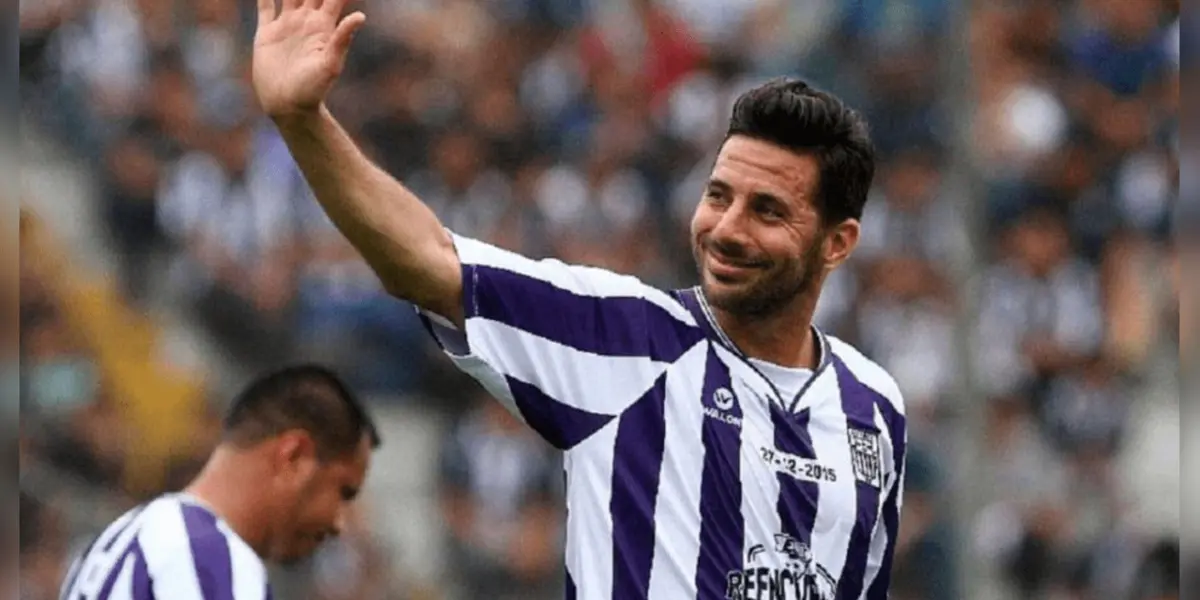 El ex delantero no pudo cumplir con el pedido de los hinchas