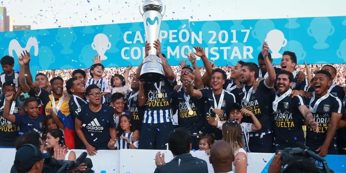 El futbolista no se fue sin antes dejar su nombre en la historia del club