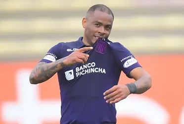 El futbolista no tuvo más opción que dejar el club