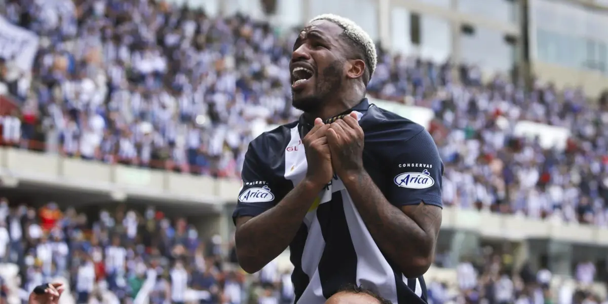 El futbolista peruano fue parte de la delegación aliancista que viajó a Arequipa para enfrentar a Melgar