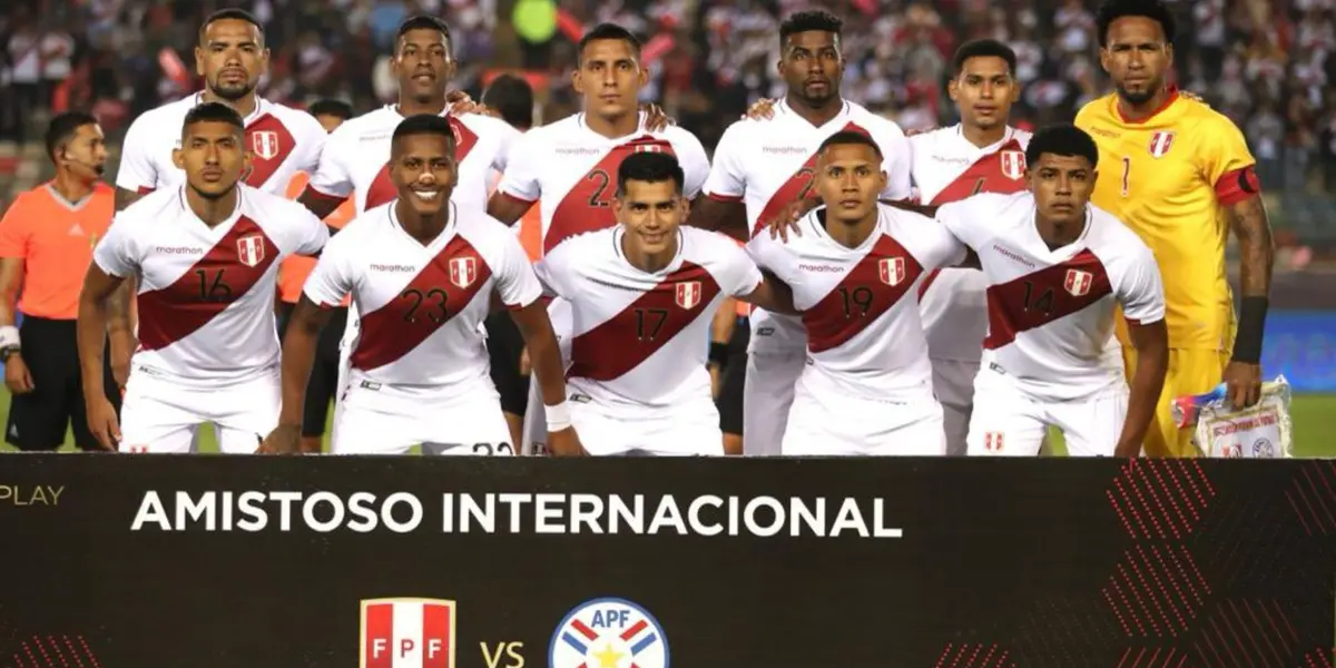 El jugador de la Selección Peruana no viene teniendo un buen partido en el estadio Monumental
