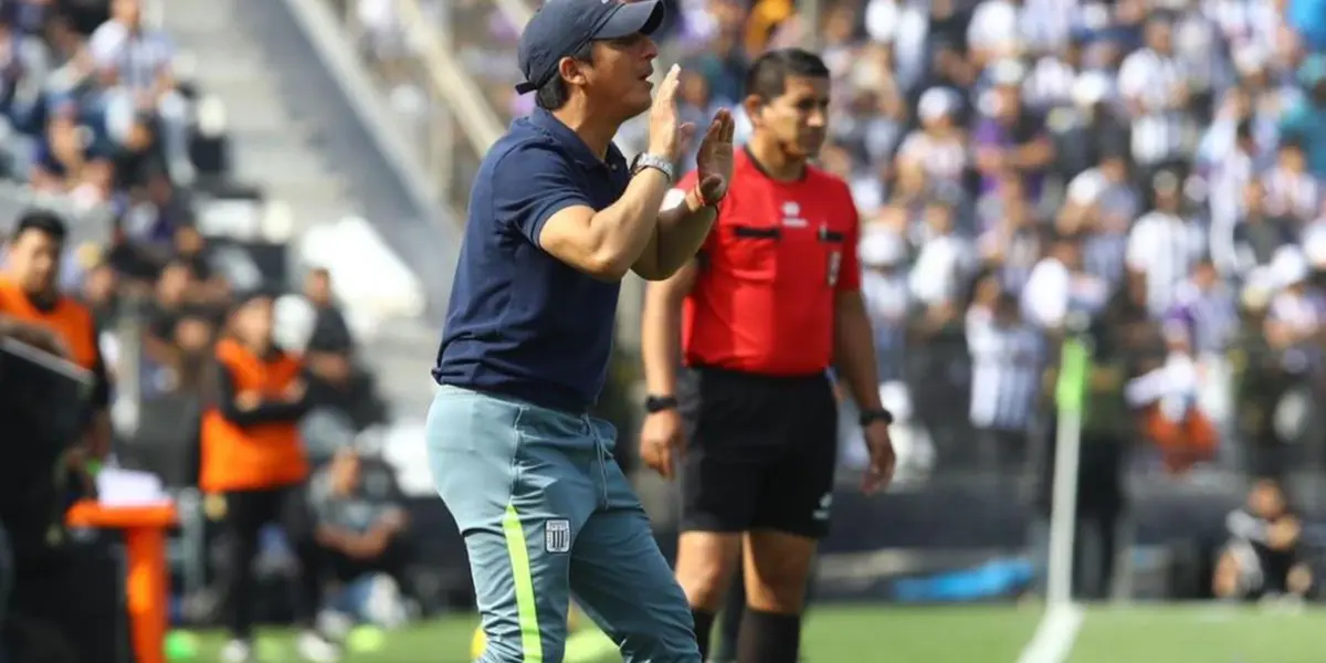 El técnico peruano está a un paso de lograr el campeonato con el equipo blanquiazul