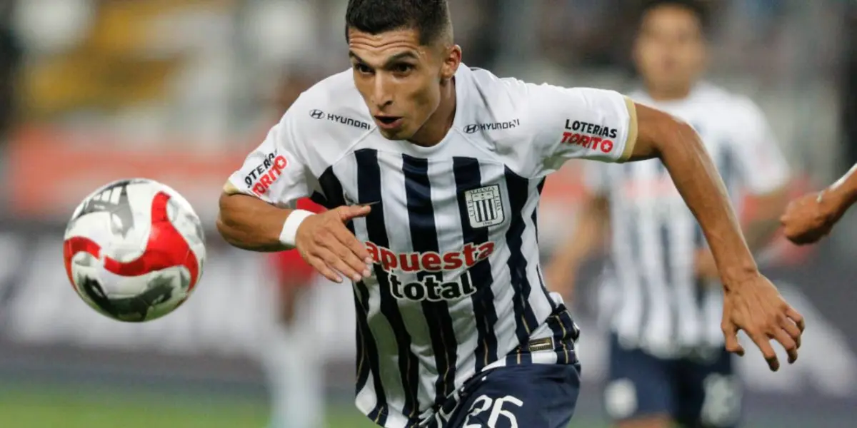 Kevin Serna con la camiseta de Alianza Lima en un partido