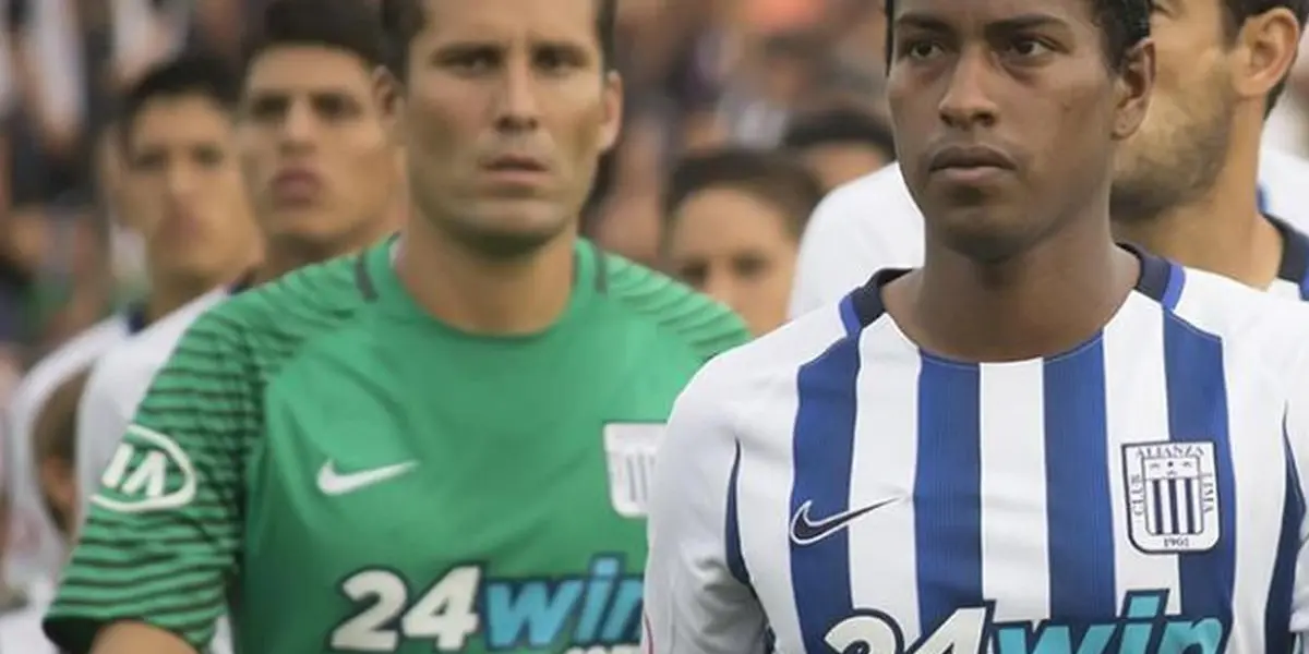 Miguel Araujo, ex defensa de la ‘blanquiazul’, fue expulsado el día de hoy defendiendo los colores de su club FC Emmen, en Holanda